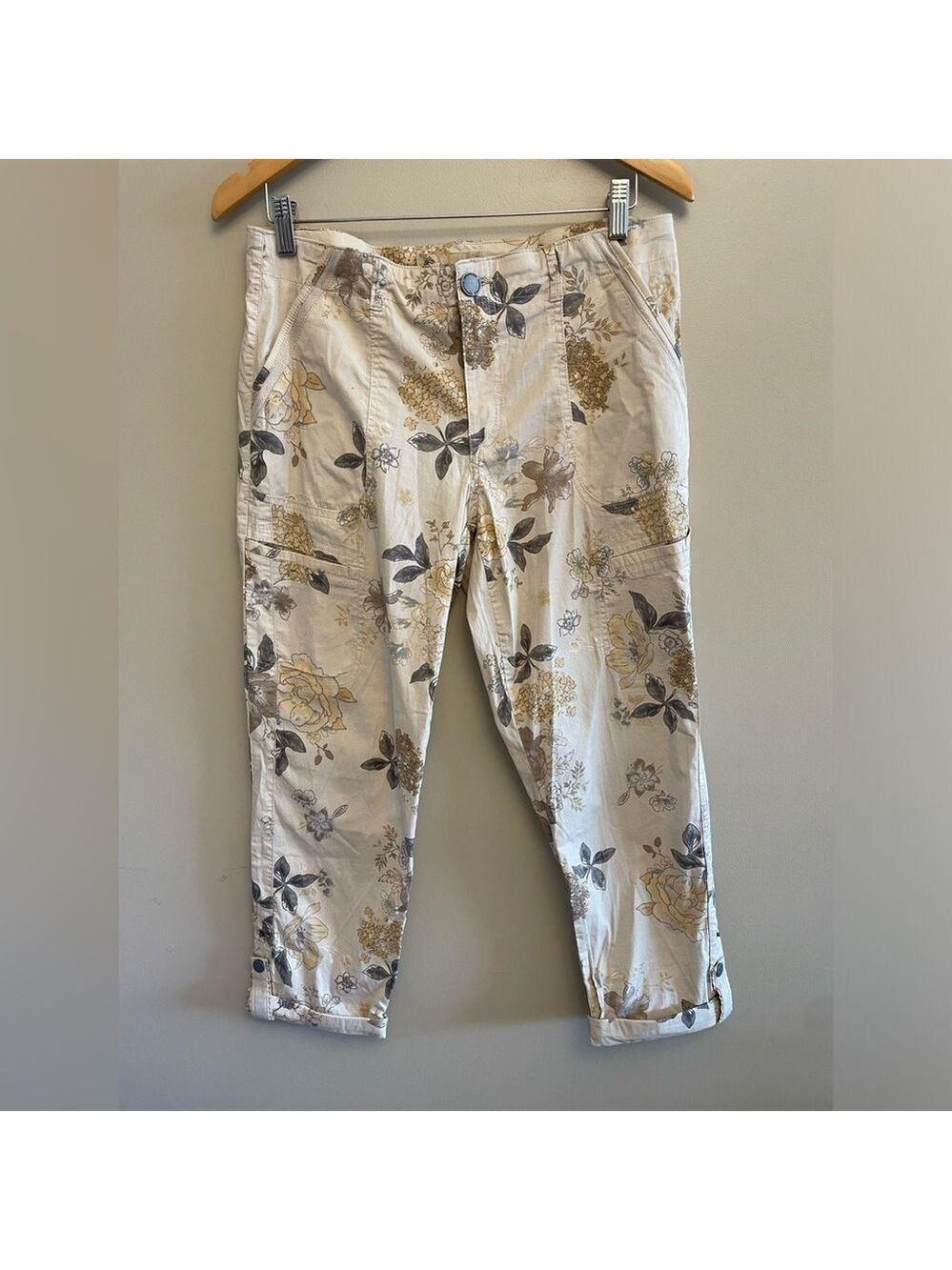 Democracy Floral Lightweight Pants Size 6